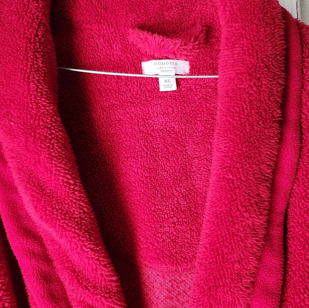 Red Bath Robe - Picture 3 of 4